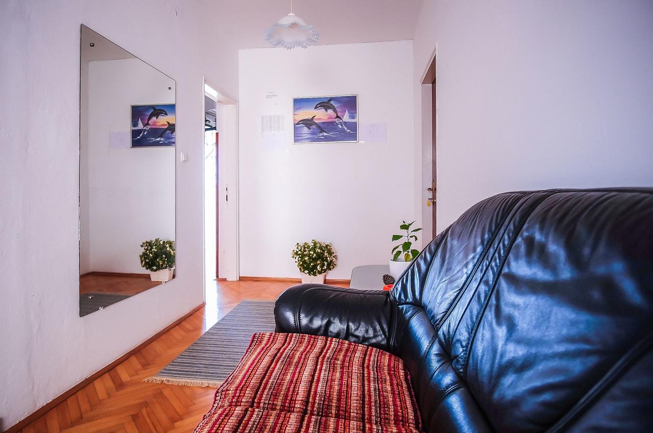 Apartments Biserka Barbat na Rabu ภายนอก รูปภาพ